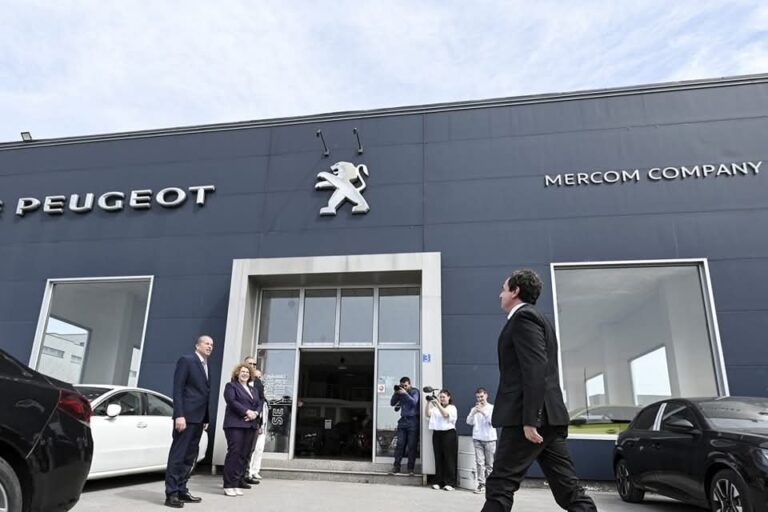 Shteti shpërblen me kontrata milionëshe biznesin që kryeministri Kurti e vizitoi muajin e kaluar