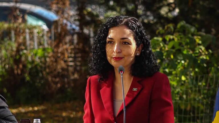 Osmani sot pret në takim konsultativ liderët e partive politike