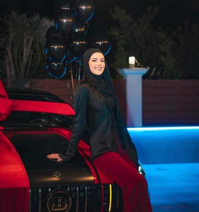 Hati na prezanton me pasurin e saj