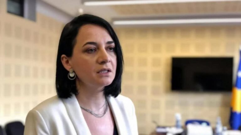 Fitore Pacolli mohon se VV tentoi t’ia merrte votën Anton Qunit e Duda Baljes për Haxhiun, deklaratat e tyre i quan të pavërteta