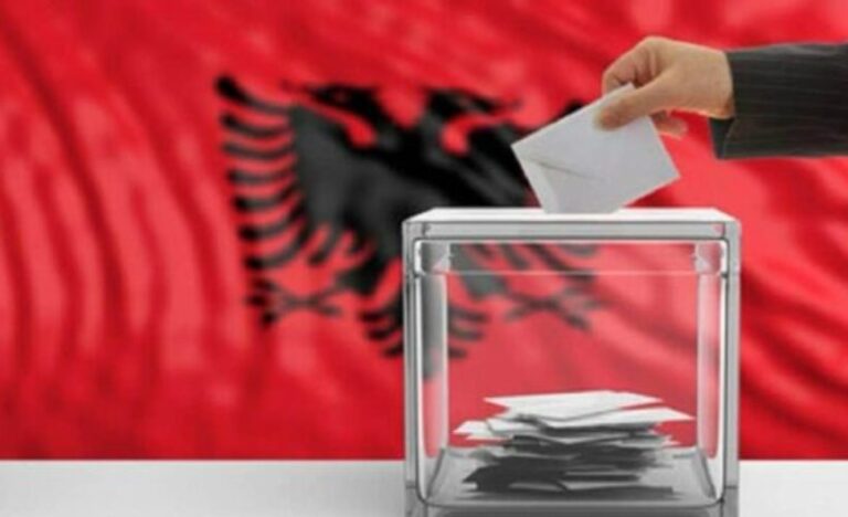 Shqipëri: Mbyllet orari zyrtar i votimit