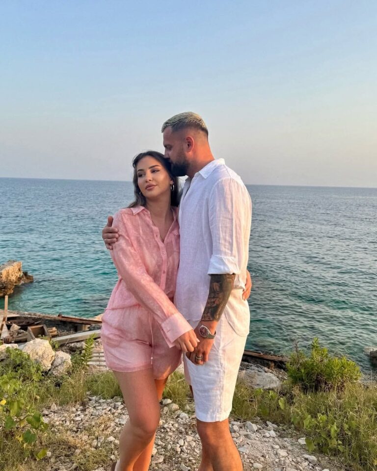 Kiara dhe Luizi më të dashuruar se kurrë shfaqen në pushime