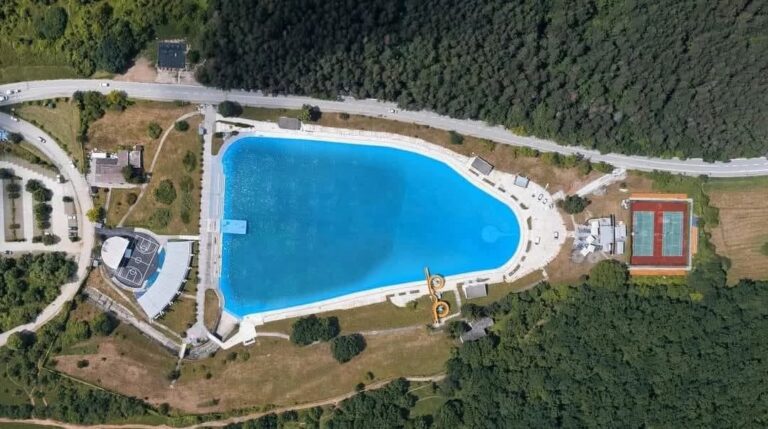 Uji i pishinës së Gërmisë, deklarohet IKShPK: Nuk i plotësoi standardet – ja kur dalin rezultatet