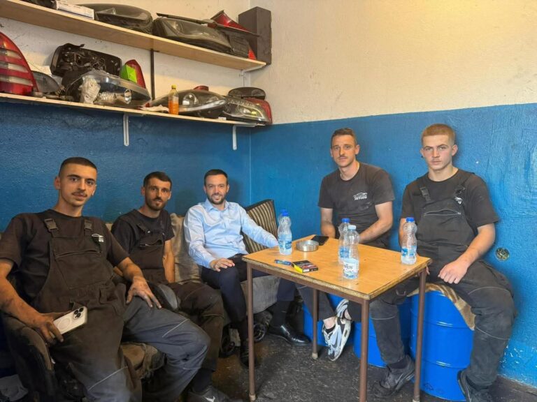 Arian Tahiri viziton biznesin e dy vëllezërve në Zhabar që me punën e tyre janë bërë shembull i mirë i punës