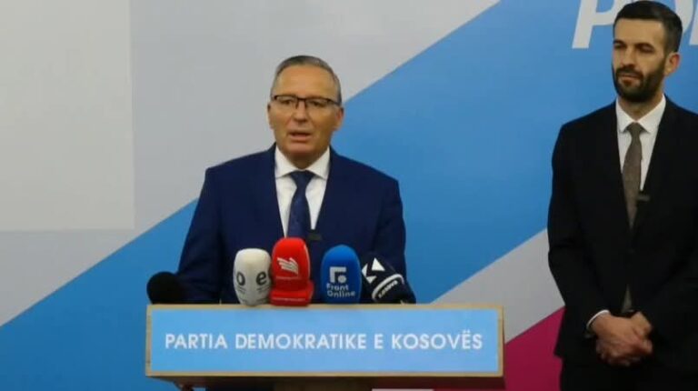 Bedri Hamza zyrtarizon koalicionin me Listën për Familje