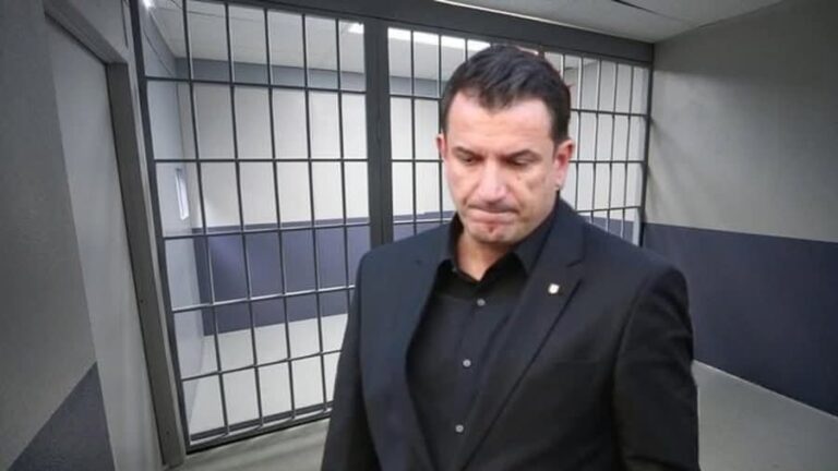 Veliaj shkruan nga burgu, ka një kërkesë për këshillin bashkiak të Tiranës