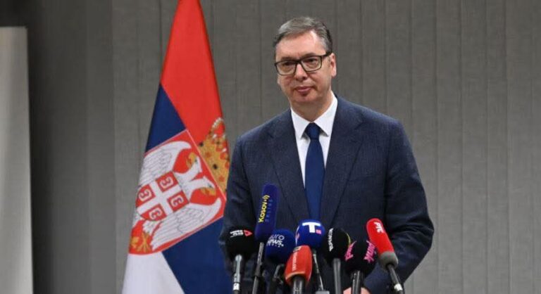 Vuçiqi: Rendi botërorë ka rënë, Kosova po armatoset me shpejtësi