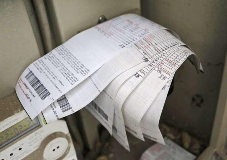 Faturat e larta të energjisë elektrike, bëhet thirrje për protestë masive