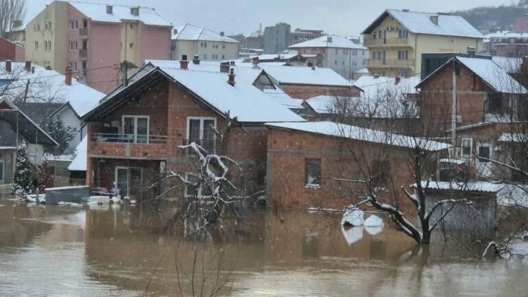 Komuna e Mitrovicës hap afatin për aplikim për vlerësimin e dëmeve nga vërshimet