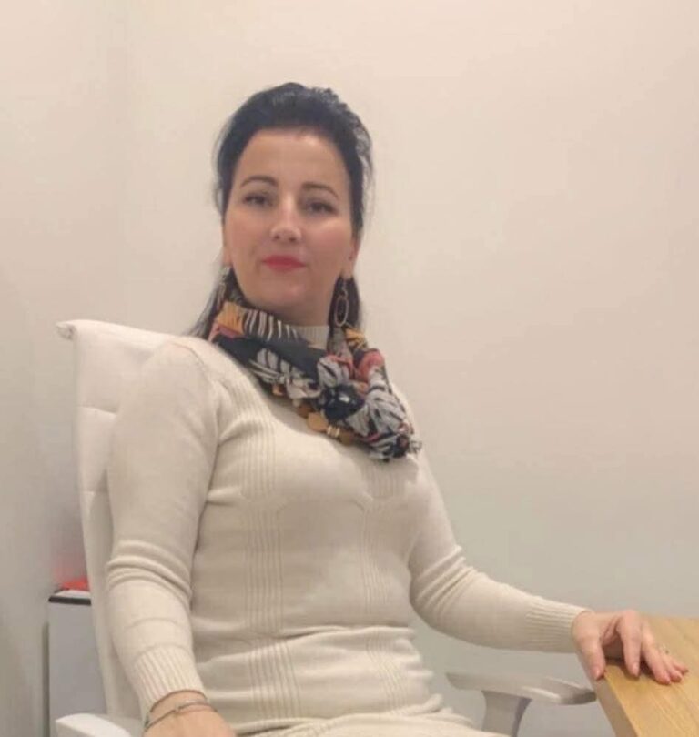 Vdes në moshë të re zyrtarja e QKUK-së