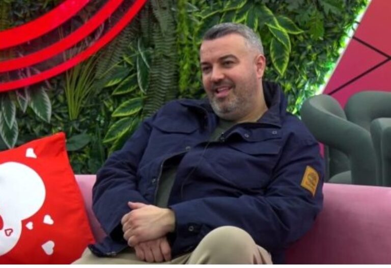 “O i fëlliqur…”/ Debat i ashpër mes Mateos dhe Rogertit, banori: Ky pëlqen djemtë, jo vajzat…