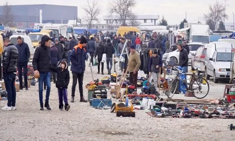 Komuna e Prishtinës me aksion kundër tregtimit ilegal të automjeteve